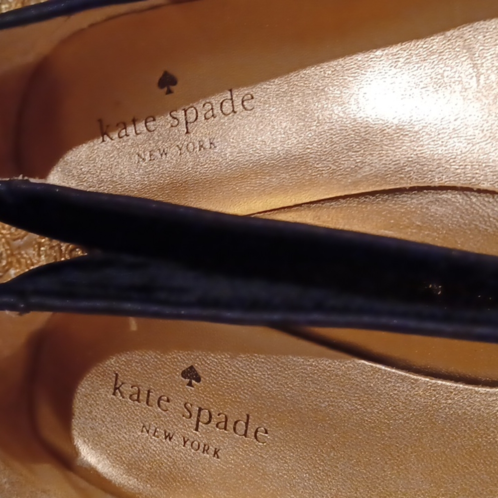 Shoes - Picture 2 of 9